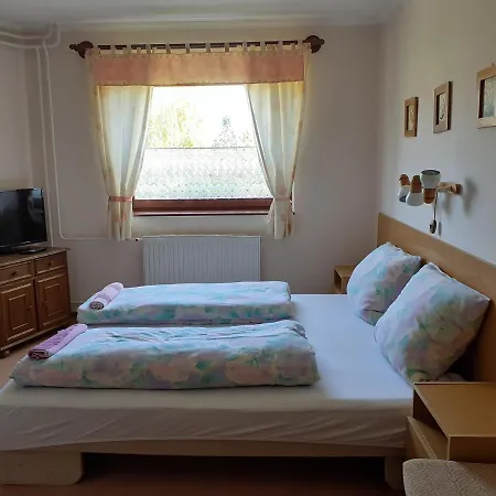Lägenhet Csilla Haus *